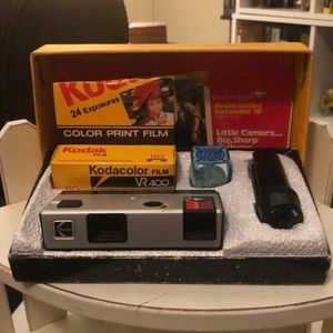 Kodak Pocket Instamatic 10 camera outfit
